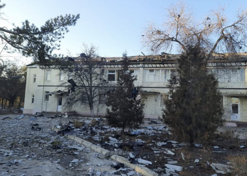 У Сєверодонецьку російські окупанти обстріляли дитячу лікарню