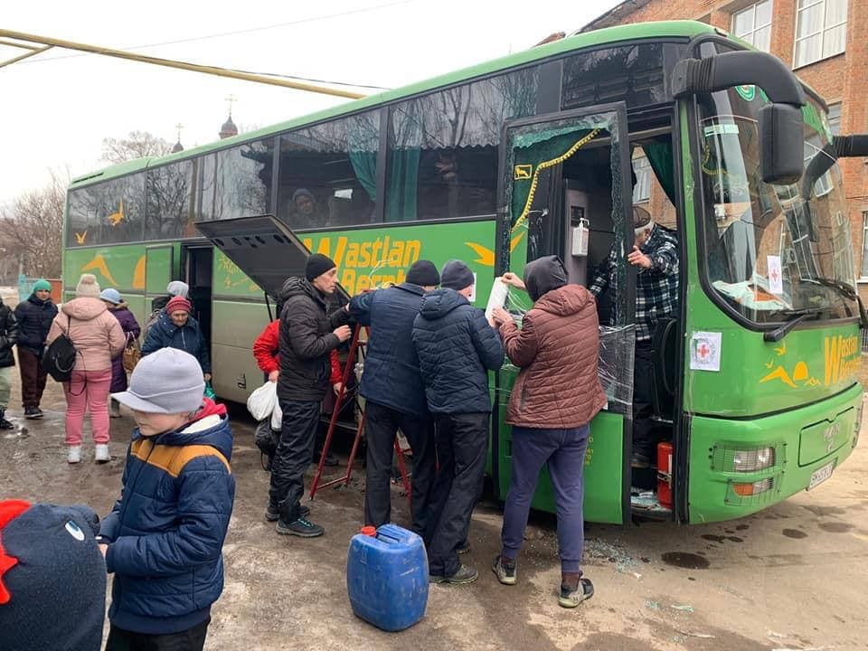 У Тростянці під час евакуації населення окупанти здійснили напад на станцію швидкої допомоги