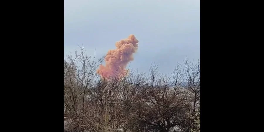 Оккупанты на Луганщине в очередной раз попали в цистерну с азотной кислотой: в ОВА призвали жителей не выходить из укрытий
