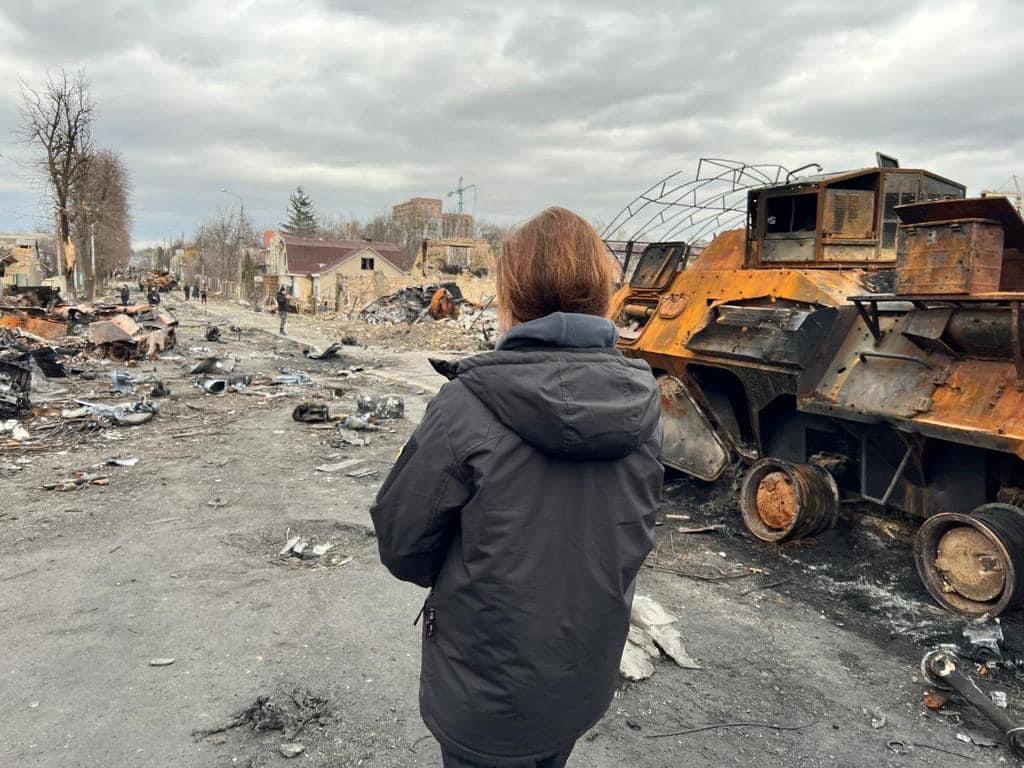 Марина Порошенко с терробороной привезла помощь жителям Бучи и Гостомеля