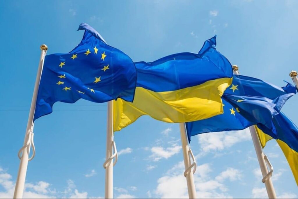 Больше оружия Украине тотальное энергетическое эмбарго для агрессора: Порошенко приветствовал Резолюцию Европарламента