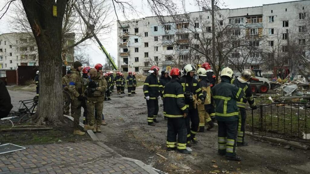 Зеленський поставив завдання відновити інфраструктуру звільнених від окупантів міст у Київській області