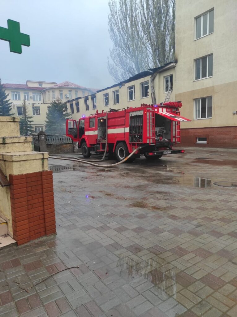У Лимані російські окупанти обстріляли лікарню з “Урагану”