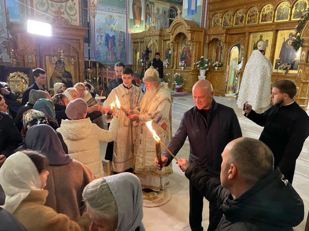 До Одеси прибув Благодатний вогонь