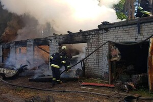 Російські окупанти обстріляли приватні будинки і трубопровід на Харківщині