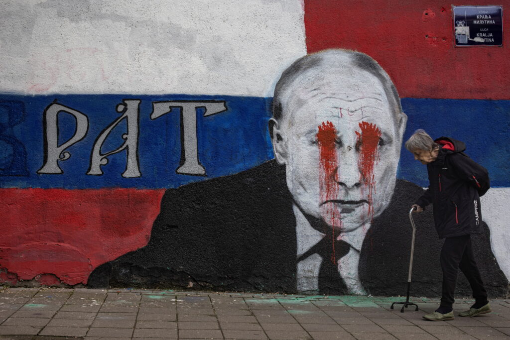 “Братня дружба” під російськими бомбами і ракетами: путін привітав Україну