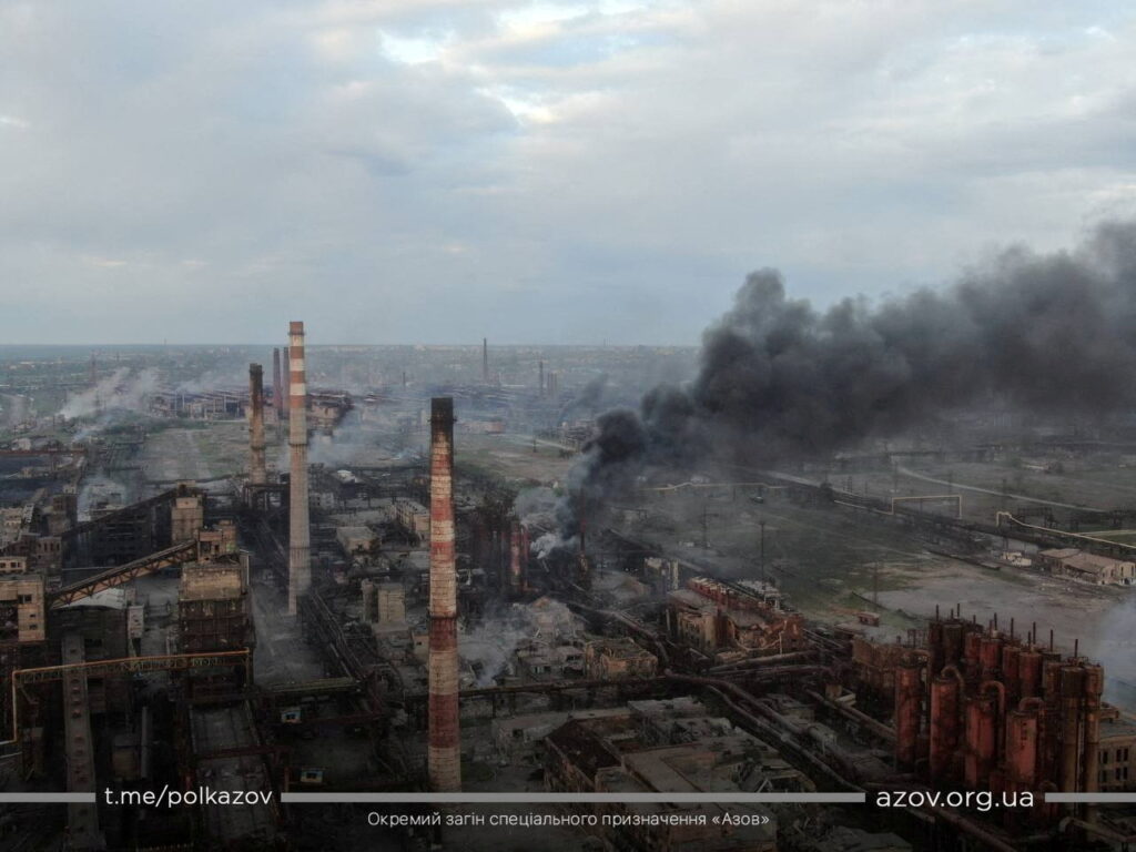 Захисники Маріуполя знищили близько шести тисяч окупантів — “Азов”