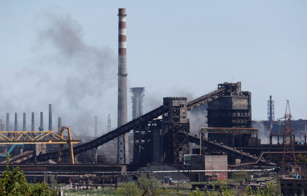 Родичі захисників Маріуполя просять Китай допомогти з порятунком бійців із “Азовсталі”