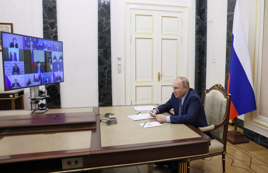 Знову подивитися в очі? Лідери Німеччини та Франції пропонують Путіну провести прямі переговори з Зеленським