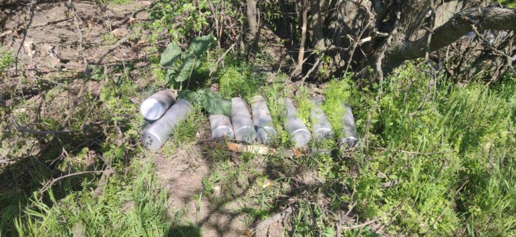 Бійці 128 бригади ЗСУ захопили новітню російську БМП-3, зброю й документи окупантів: фото