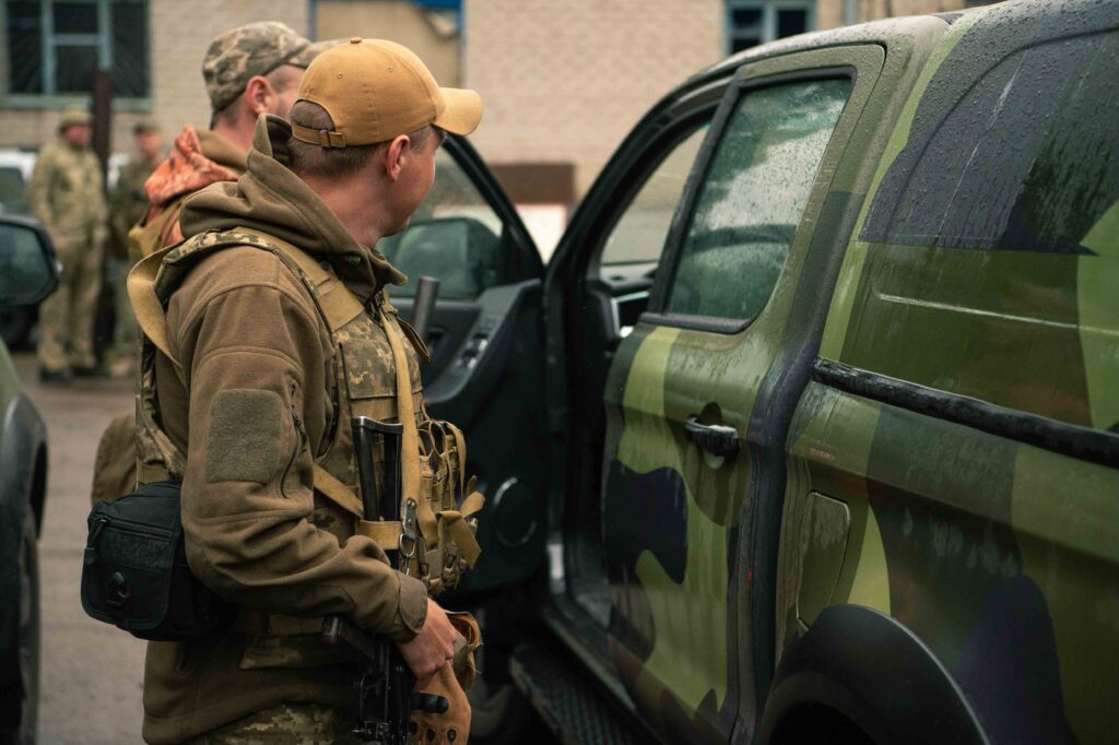Славетна 28-ма бригада: Порошенко передав пікапи і «Старлінки» захисникам Півдня України