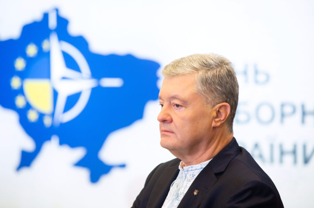 Порошенко у Вільнюсі планував наполягати на членстві України в НАТО і отриманні ПДЧ на саміті у Мадриді – ЗМІ