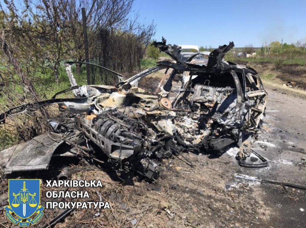 На Харківщині окупанти розстріляли колону автомобілів з цивільними, є загиблі