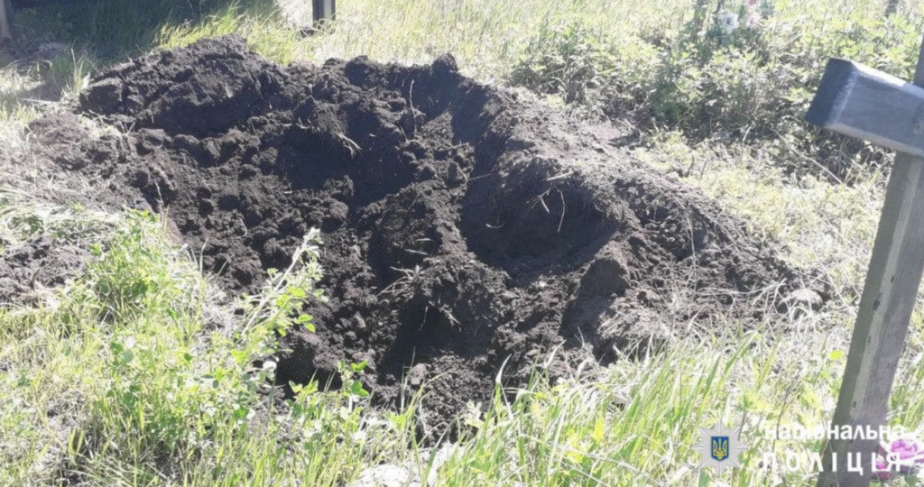 На Харківщині знайшли поховання російських військових