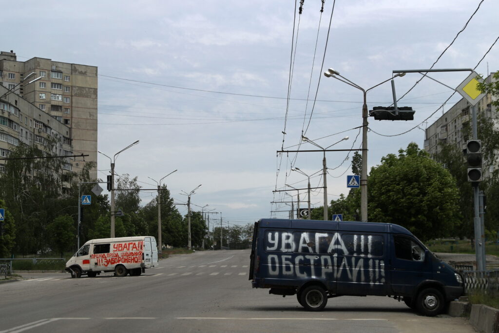 Росіяни вгатили по Харкову: спалахнув навчальний заклад