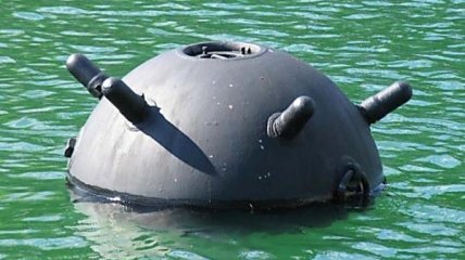 В Одессе на побережье штормом выбросило российскую морскую мину