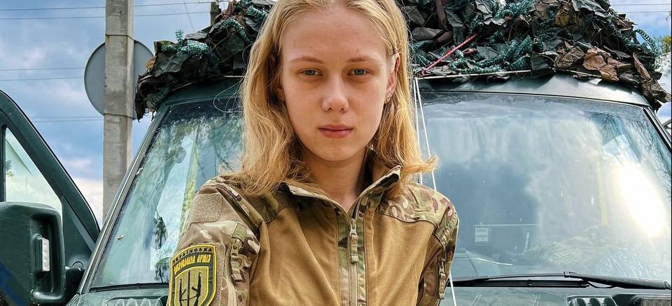Депутатка з Чернівців після загибелі коханого стала парамедиком на Донбасі