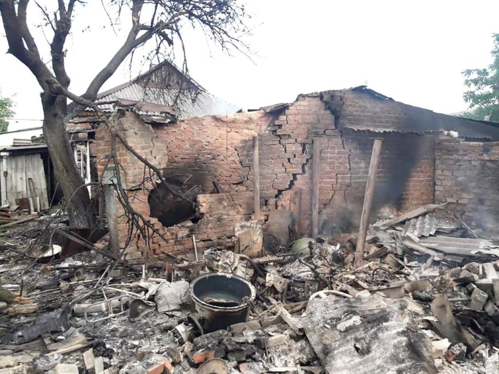 Росіяни зруйнували понад 50 цивільних об’єктів у Гуляйполі за добу – Запорізька ОВА