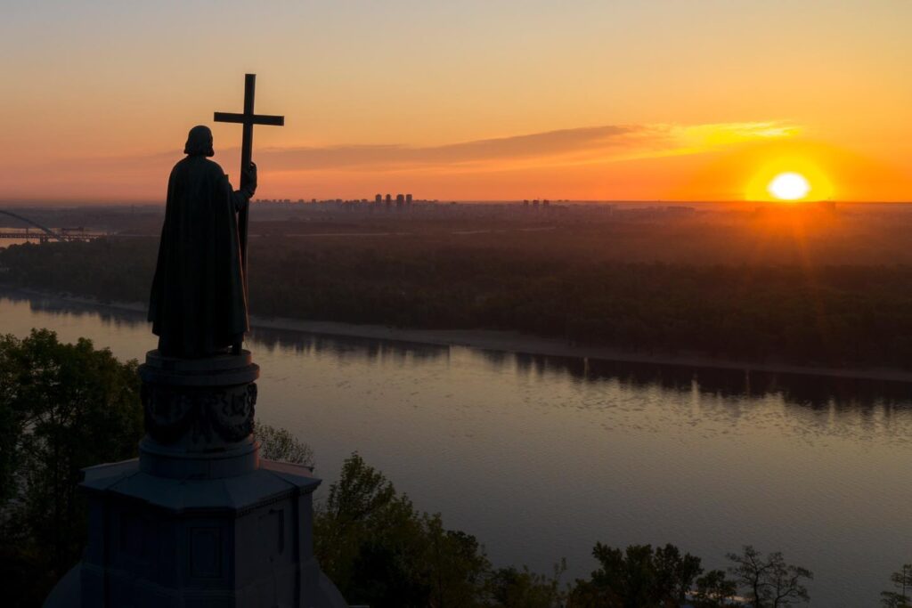 Більшість українців не підтримують вибори під час війни – опитування