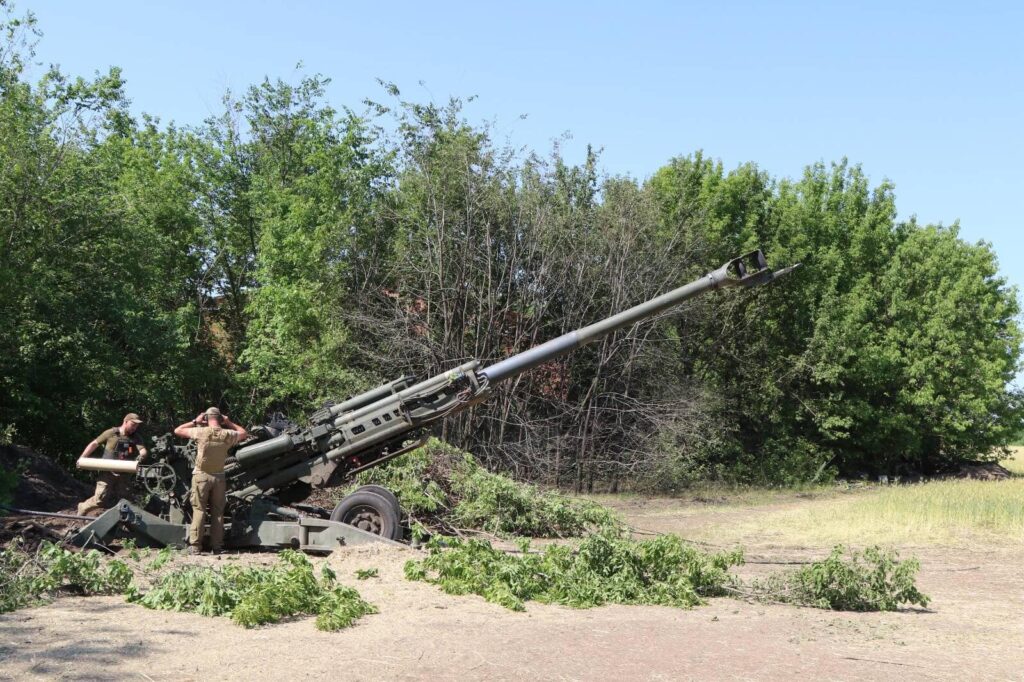 У НАТО відзначили майстерне застосування гаубиць М777 українськими воїнами – Оперативне командування “Південь”