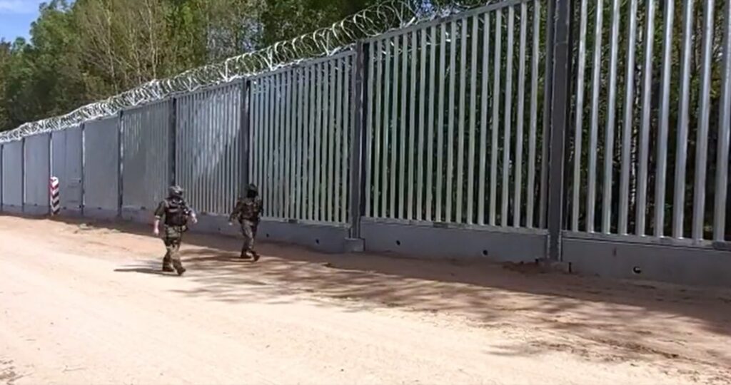 Польща збудувала 120 кілометрів огорожі на кордоні з Білоруссю