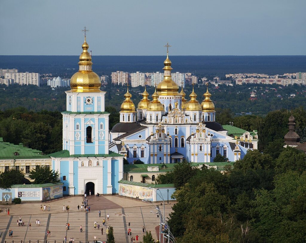Новые даты церковных праздников в Украине: что изменится и какая разница между григорианским и новой лианским календарями