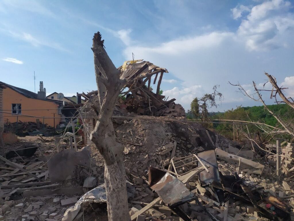 Ворог завдав три авіаудари по Сумщині: є поранені