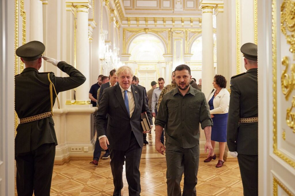 Борис Джонсон несподівано завітав у Київ та провів переговори з Зеленським
