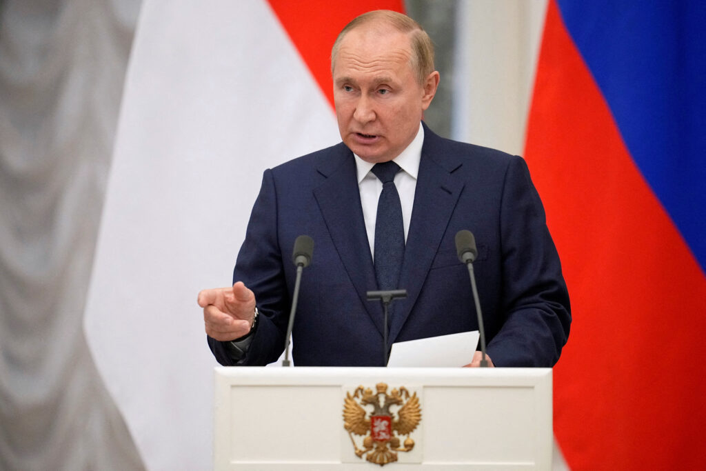Путін затвердив “приєднання” чотирьох українських областей до РФ