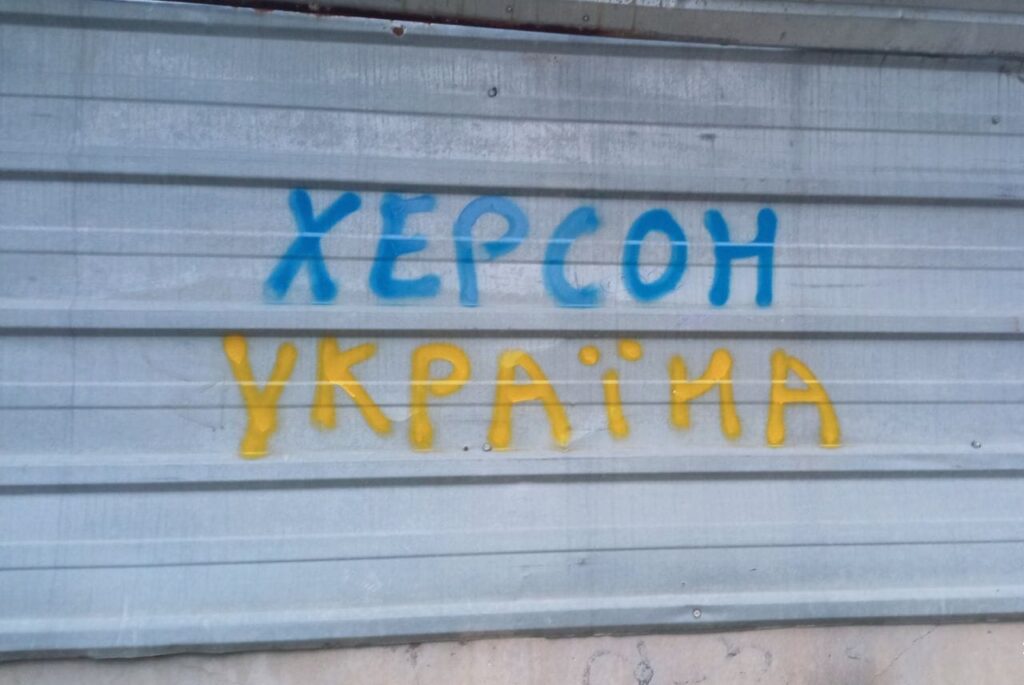 Російські окупанти готуються до “референдуму” на Херсонщині: вже приїхали політтехнологи