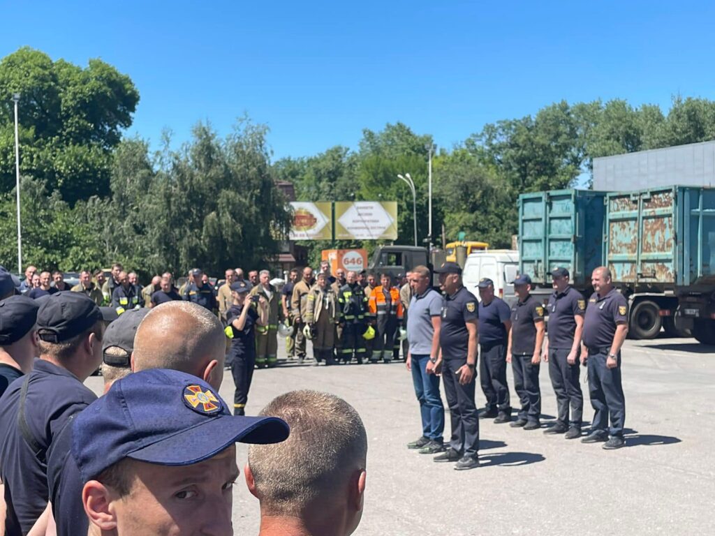 Рятувальники розібрали завали торговельного центру в Кременчуку: оновлено дані про кількість жертв