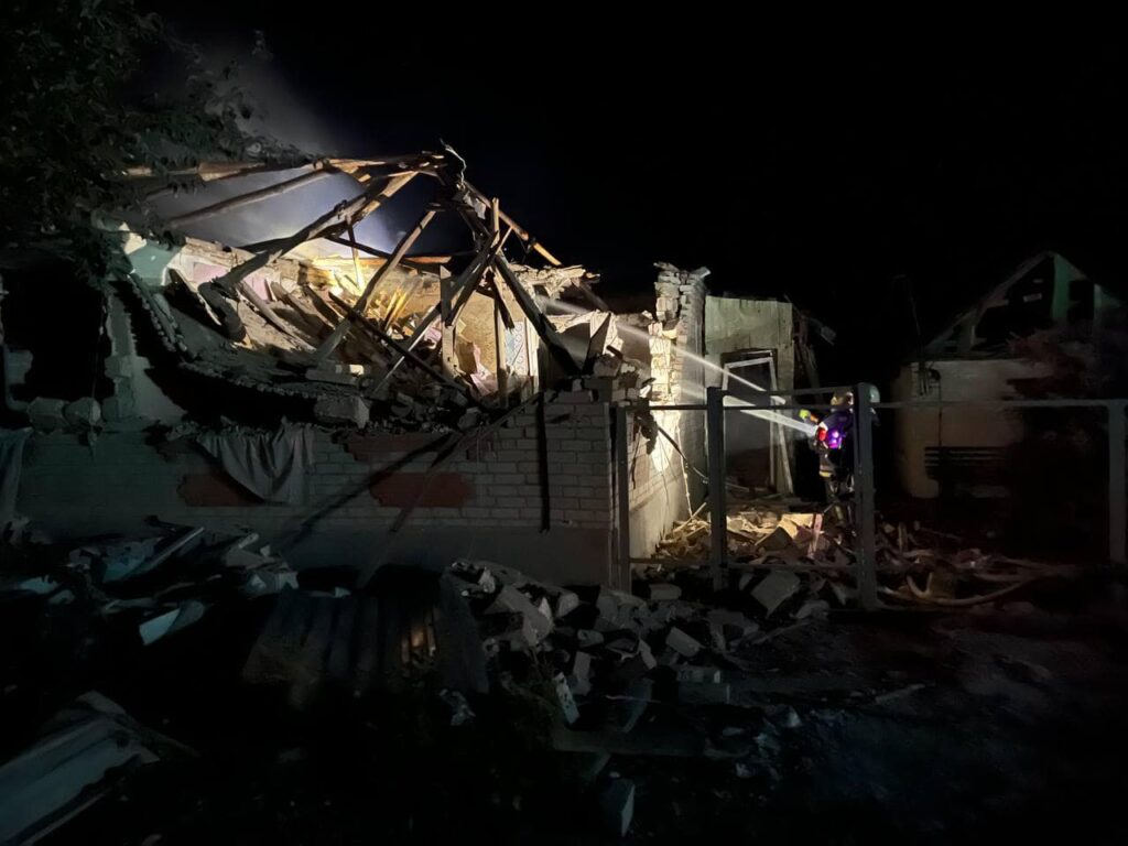 Росіяни влучили в приватний будинок у Слов’янську: загинула жінка