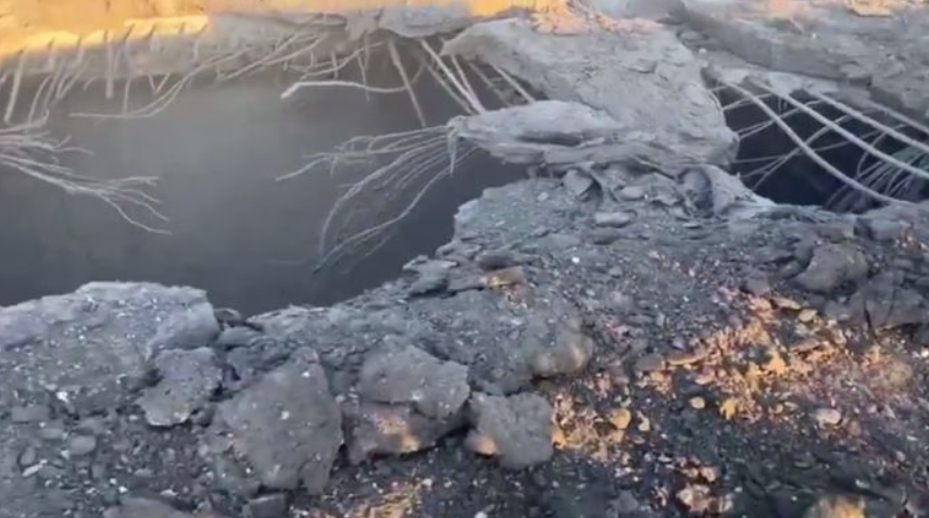 Який вигляд має Антонівський міст після удару ЗСУ: відео