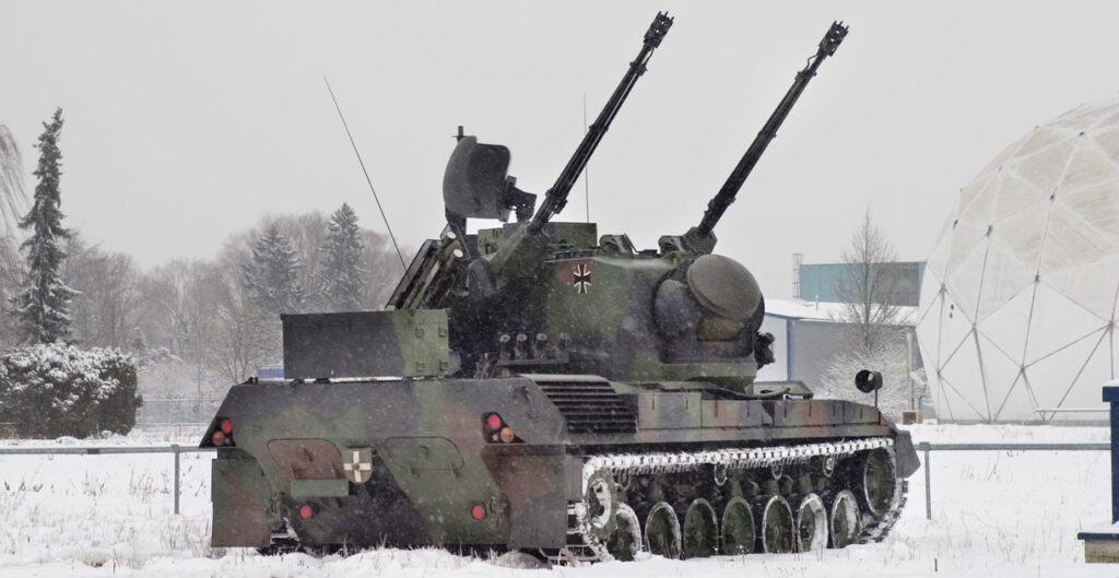 Зенітки Gepard, боєприпаси та військова техніка: Україна отримала від Німеччини нову партію озброєнь