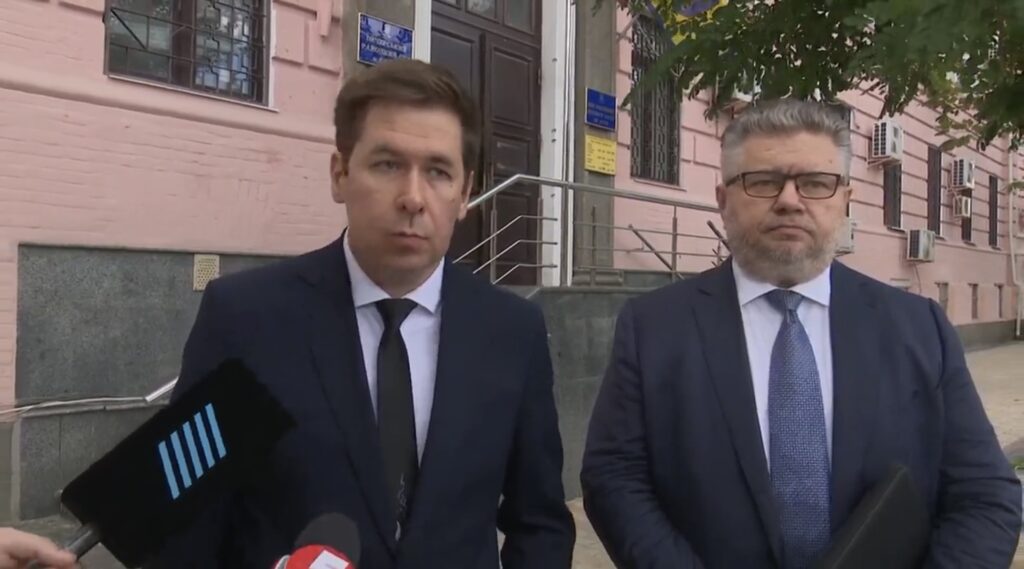 Портнов виїхав з України, але його антиукраїнська справа живе – Ілля Новіков