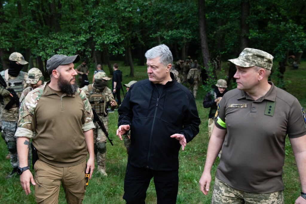 Окупанти бояться західної зброї, маємо накопичувати сили і чекати моменту для наступу – Максим Курячий