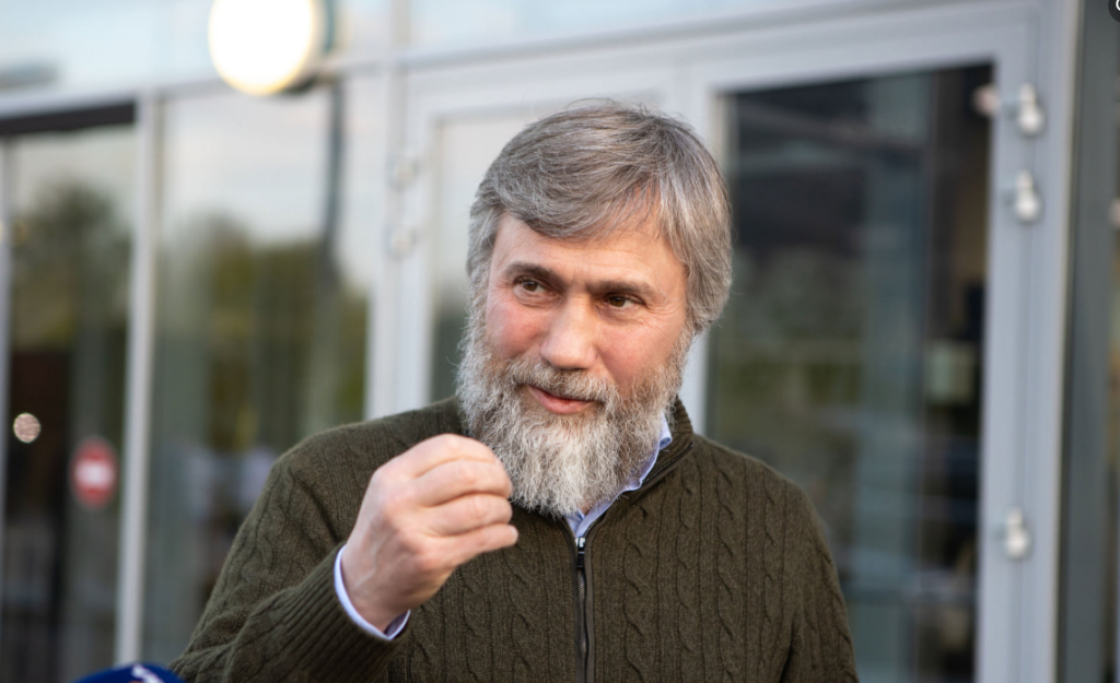 Up to 15 years in prison and confiscation of property: the court arrested ex-MP Novinsky in absentia for high treason and cooperation with the Russian Orthodox Church