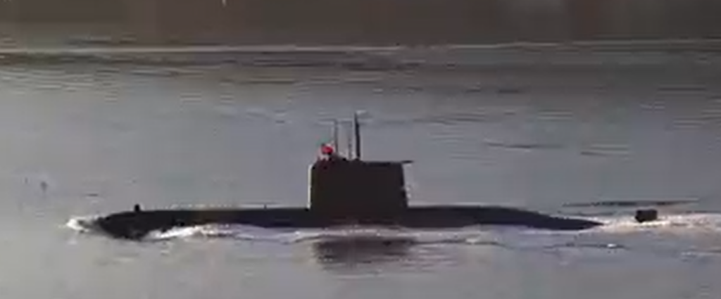 Туреччина стягує у Чорне море військові кораблі