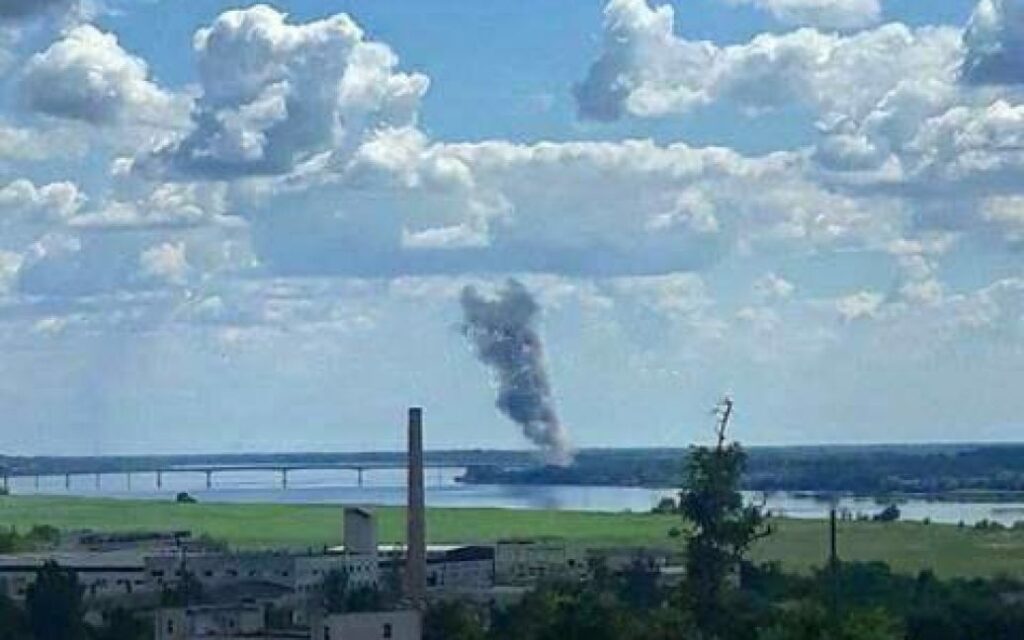 ЗСУ завдали удару по військовій базі РФ в районі Антонівського мосту в Херсоні – ОВА