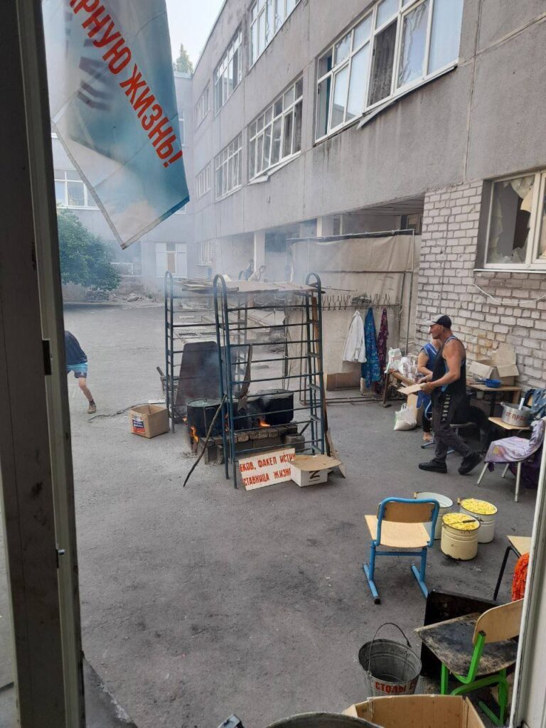 У Маріуполі дітям бракує їжі, у школах її зберігають в неналежних умовах — радник міського голови