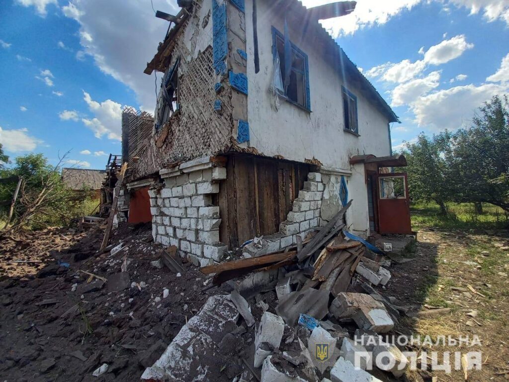 Россияне обстреляли 21 населенный пункт в Донецкой области: последствия атак