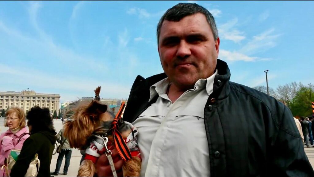 «Глотал огонь и забивал в нос гвозди»: оккупанты назначили участника талант-шоу «главой администрации» на Харьковщине