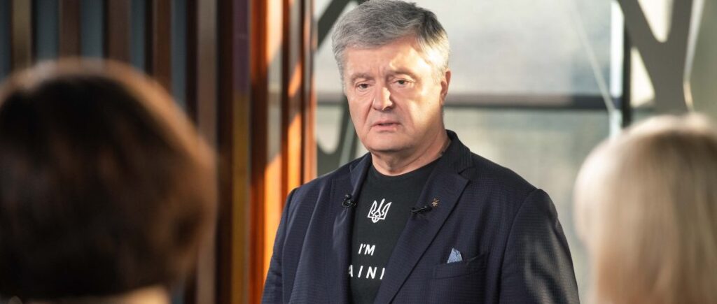 Порошенко про путіна: «колос на глиняних ногах», треба його дотискати