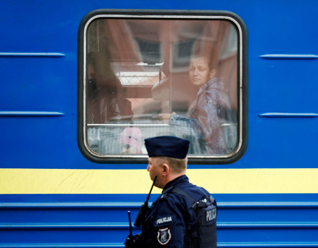 Українські біженці у Великій Британії мають повернутися додому після завершення війни: деталі умов надання притулку