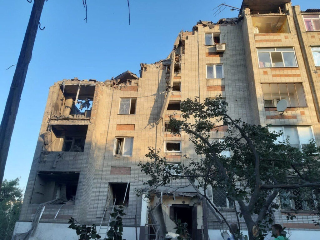 Росіяни вдарили по Чугуєву: постраждала 11-річна дівчинка