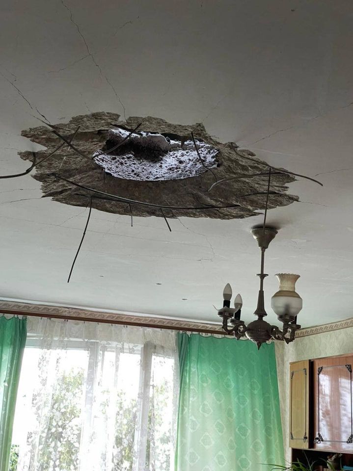 Обстріляли касетними снарядами з “Урагану”: окупанти завдали ракетного удару по Харківщині – є постраждалі