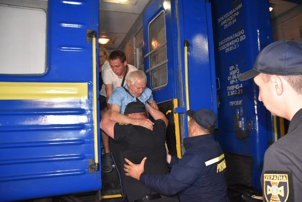 На Кіровоградщину прибув черговий потяг з переселенцями