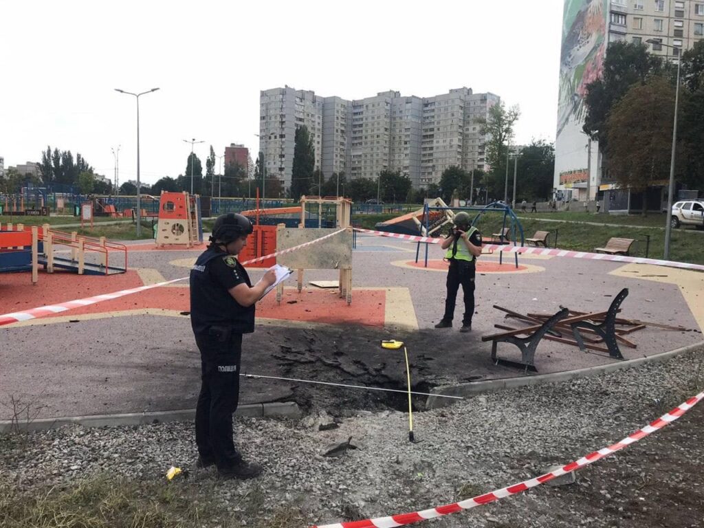 Росіяни вдарили по Харкову: відомо про сімох постраждалих