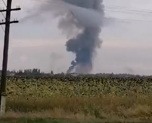 Поезда оккупантов уже никуда не поедут: из-за взрывов в захваченном Крыму пострадала железная дорога