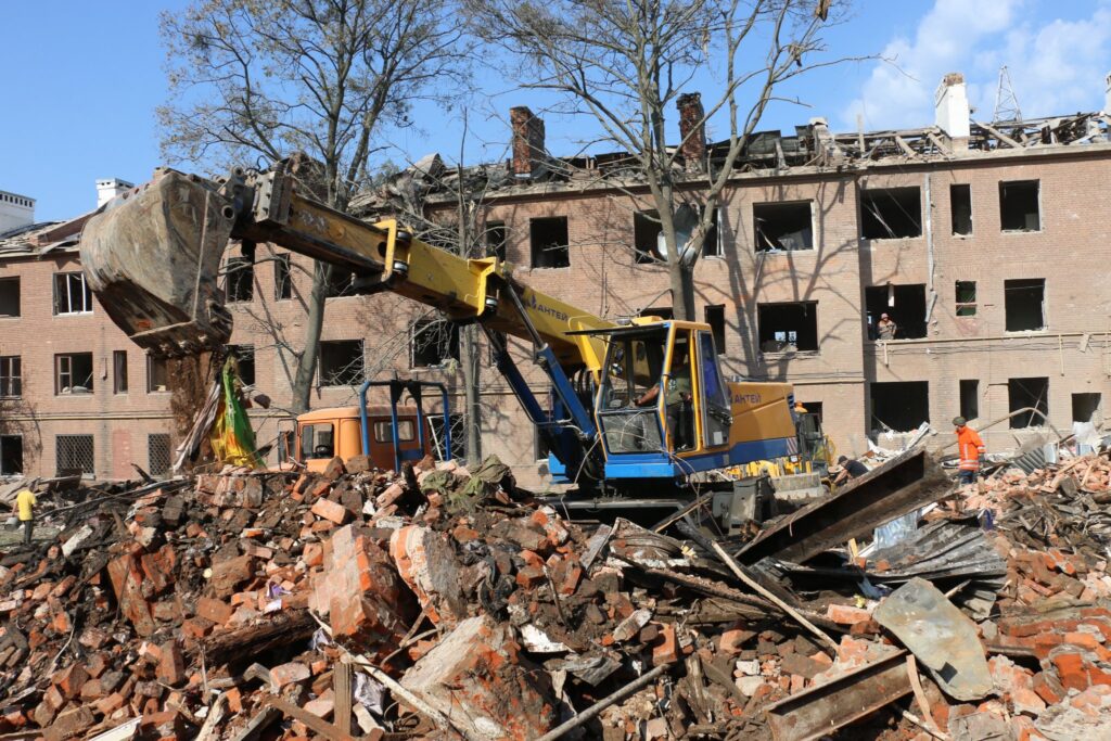 У Харкові зросла кількість загиблих внаслідок російського ракетного удару, у місті оголошено жалобу